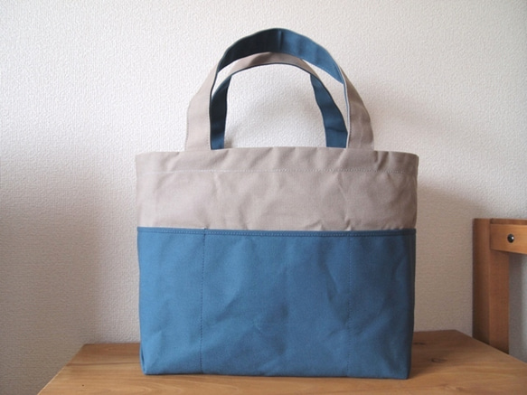 帆布 bicolor tote M (gray×bluegray) 1枚目の画像