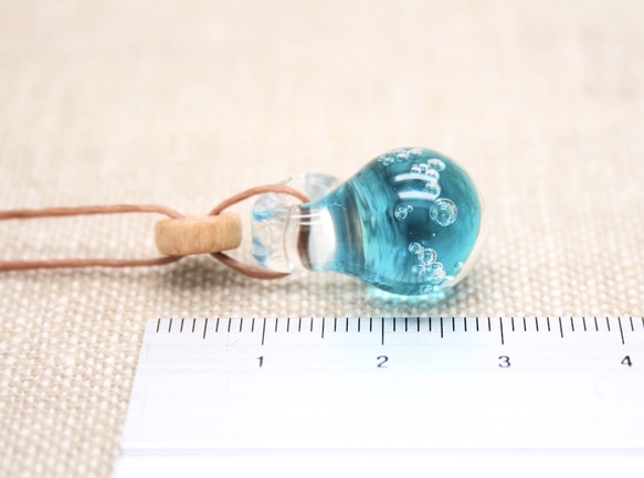 Blue sea, Aqua drop of glass pendant 第4張的照片