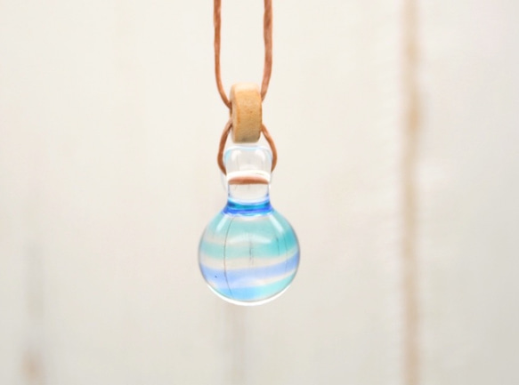 Bee-dama, Marble, light blue, Aqua drop of glass pendant 第2張的照片