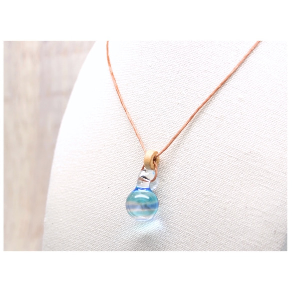 Bee-dama, Marble, light blue, Aqua drop of glass pendant 第3張的照片