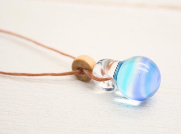 Bee-dama, Marble, light blue, Aqua drop of glass pendant 第1張的照片