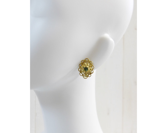 黃銅和玻璃耳環橢圓形翡翠綠：復古古董古董 第3張的照片