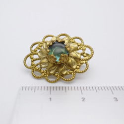 黃銅和玻璃耳環橢圓形翡翠綠：復古古董古董 第4張的照片