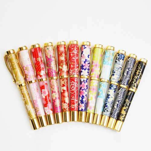 美濃和紙 雅で美しい美濃和紙 友禅柄 万年筆 伝統工芸 桜と流水 / 紺色 TWM1801