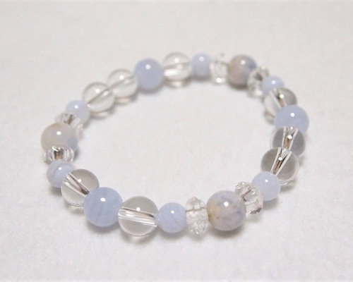 紫外線で色が変わる♪楽しいエネルギーで気持ち明るく☆希少石