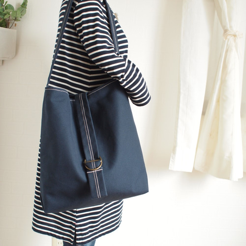 【BIMBA Y LOLA】縦型ワンショルダートートバッグ 楽天市場】トートバッグ レディース 縦型 通勤 a4 2way ワン