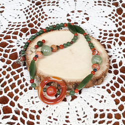 天然石ラブラドライトの九尾狐　ご購入前に在庫確認必要NO.091818 ラブラドライト 九尾の狐 貫通穴2ヵ所アリ 天然石 ポイント 原石 握り