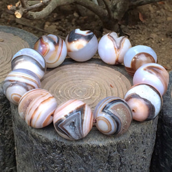 1_0e8d18bfc9aafeeb75e005a8ada1