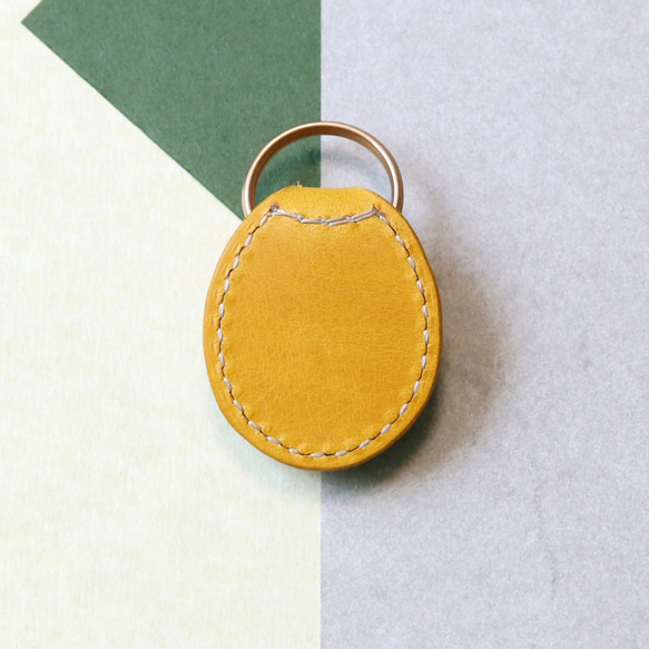 皮革鑰匙鏈“柔白”｜帶500日元硬幣的方便口袋 第4張的照片
