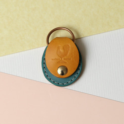 レザーキーホルダー『 karigane 』｜便利な500円玉が入るポケット付 3枚目の画像