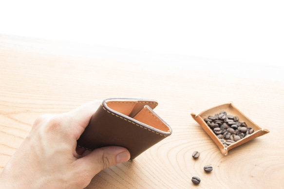 コーヒー豆デザインの本革コインケース《名入れ・送料無料》 4枚目の画像