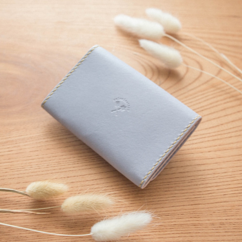 柔らかいフォルム》名入れのできる本革名刺入れ・ラベンダー 名刺入れ