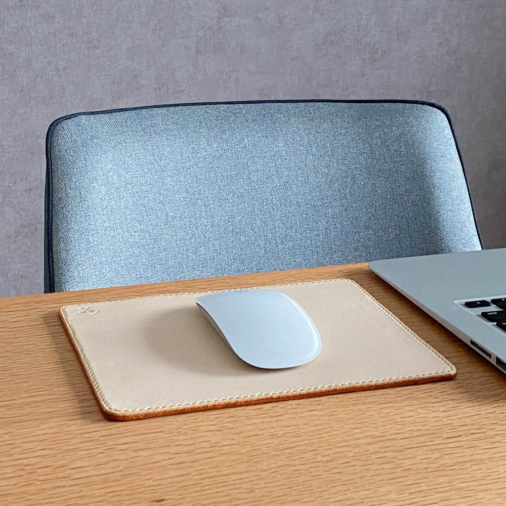 おばあちゃんが大切に縫った本革マウスパッド・ヌメ革《名入れ対応》