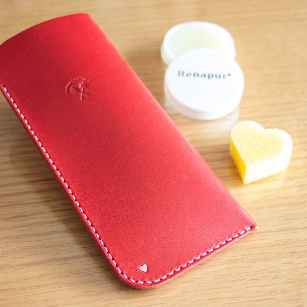 〔Creema限定 母の日5,000円セット〕カバンにかけれる本革メガネケース《名入れ対応》