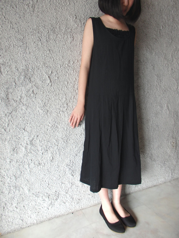 《再販》cotton dropped waist one-piece ブラック 1枚目の画像