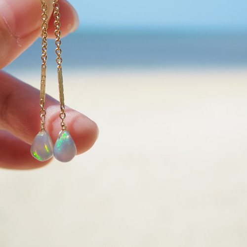 14kgfピジョットカラーオパールピアス/イヤリング 14kgfピジョットカラーオパールピアス/イヤリング