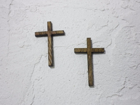 ウッドの十字架 3枚目の画像
