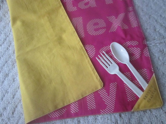たたみたくなるランチマット＆巾着　給食セット　ピンク黄色 2枚目の画像