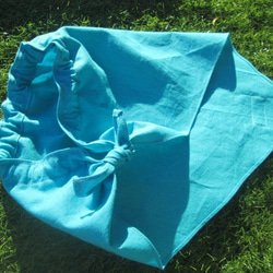 カラフルな三角巾＆巾着　ゴム　ピンク/イエロー/水色 3枚目の画像