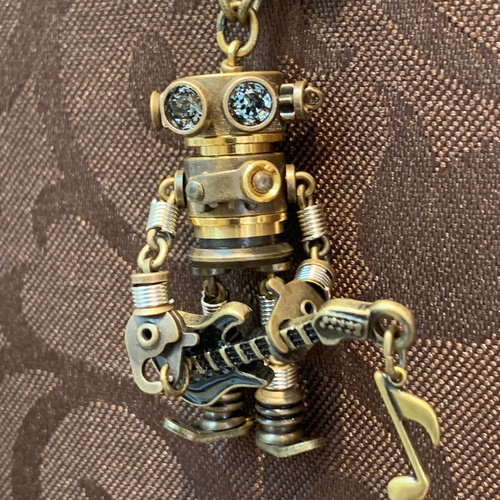 【一点もの】ハンドメイド ロボット チャーム ネックレス ギター マイク 海外製 ROBOKOBO ネックレス ギタータイプ ネックレス・ペンダント RAG 通販