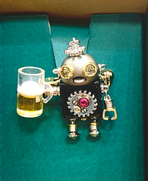 ROBOKOBO ブローチ ビールキューベー 4枚目の画像