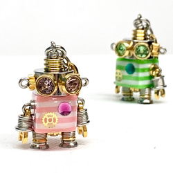 ハンドメイド ロボットチャーム まとめ売り 個性派パーツアート 全22体セット ハンドメイド ロボットチャーム まとめ売り 個性派パーツアート