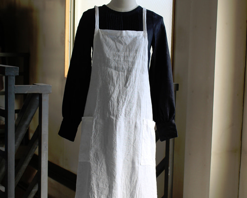 B02734 FU-ra ベルトエプロン オフホワイト×パープル B02734 FU-ra ベルトエプロン オフホワイト×パープル