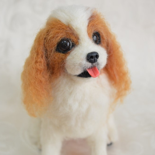 羊毛フェルト 犬 キャバリア 羊毛フェルト マーブルチョコ♪ 通販
