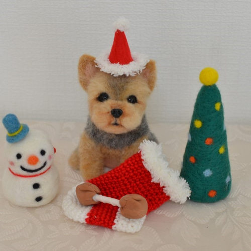 羊毛フェルト 犬 ヨーキーちゃんのクリスマス＆お正月2way