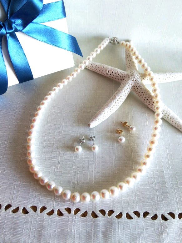 “Made-to-order☆Freshwater pearl with nucles”耳環/夾式耳環◇Ceremony Pea 第1張的照片