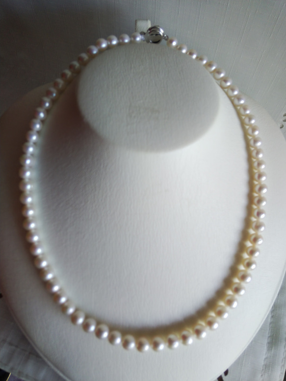 “Made-to-order☆Freshwater pearl with nucles”耳環/夾式耳環◇Ceremony Pea 第5張的照片