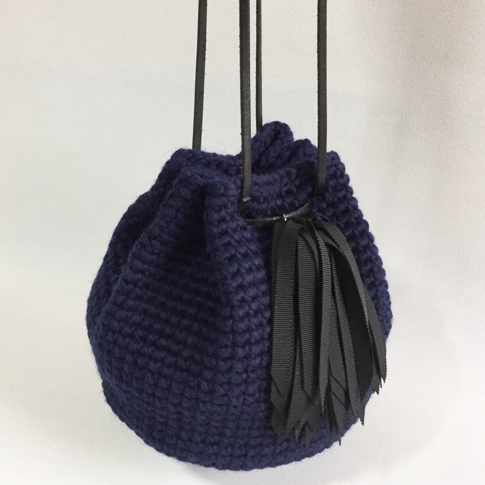 ウールタッセル巾着バッグ『Ｃｏｒｏｎ ♈』ネイビー