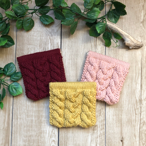 バネ口金 アラン模様 ニットポーチ III ポーチ R-peaceful. 通販