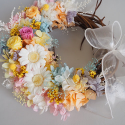 ガーベラとバラのカラフルなプリザーブドフラワー リース flower wreath 3枚目の画像