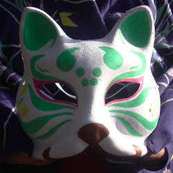 狐のお面（ライトグリーン）きつねキツネ　小道具　夏祭り　コスプレ 1枚目の画像