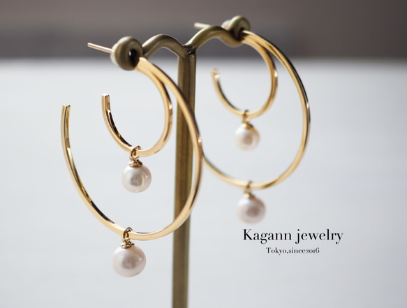 【受注制作】DOUBLE MOON hoop earrings〈pearl〉 2枚目の画像