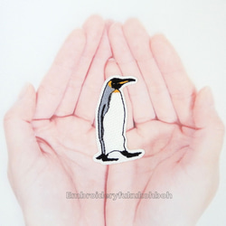 旅する皇帝ペンギン　刺繍ワッペン 3枚目の画像