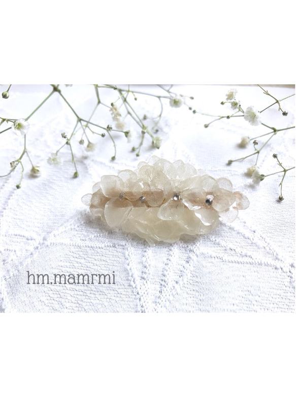 ふんわり紫陽花バレッタwhite バレッタ hm.mamrmi 通販 3441105  
