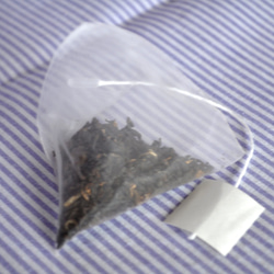 紅茶１缶ギフトボックス　マチネ（ミルクティー向きブレンドティー）ティーバッグタイプ 2枚目の画像