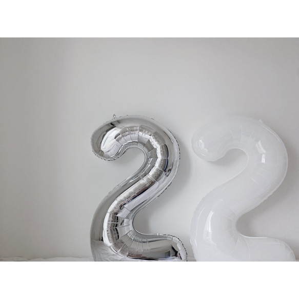 〈Balloon〉ナンバー（L）white/silver |  誕生日 | おうちスタジオ 4枚目の画像