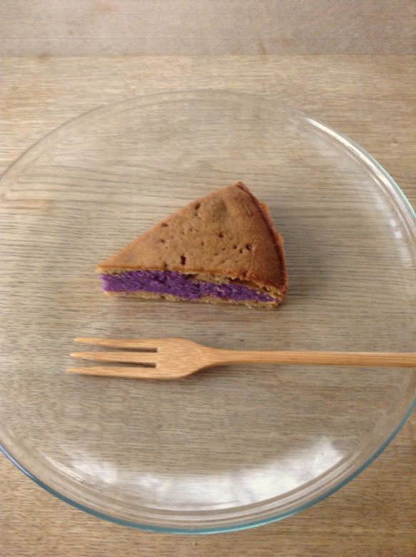 黒糖と紫いものケーキ　１切れ 1枚目の画像