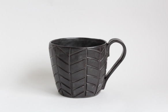 【ヘリンボーンマグカップ】ブラック　（受注生産） 2枚目の画像