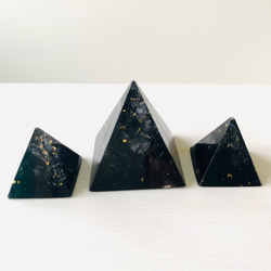 盛り塩オルゴナイト 3点セット・麻炭 金粉 ヒマラヤ水晶 ピラミッド・osumi 2枚目の画像
