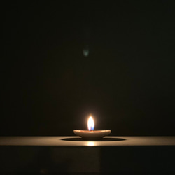 和香蝋燭―白檀・沈香　ﾜｺｳﾛｳｿｸ-ﾋﾞｬｸﾀﾞﾝ・ｼﾞﾝｺｳ 1本 3枚目の画像
