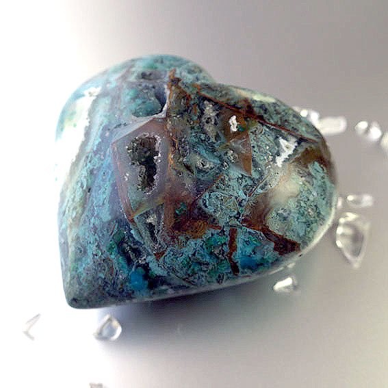 【特大】ジェムシリカ・ハート 天然石 置物 アート コレクション 69mm