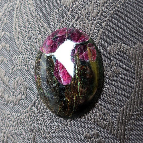 ユーディアライト オーバルルース ユーディアライト・ルース 大きめ オーバル 11.54ct ボルドー