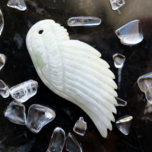 ミャンマー産翡翠 彫刻 #1 本翡翠 置物 ミャンマー産 白菜 彫刻 本翡翠