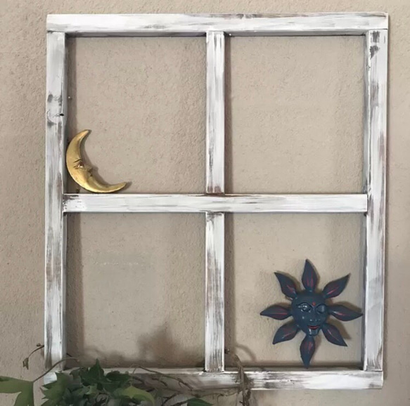 窓枠・ディスプレー・壁掛け・ウォールシェルフ・アンティーク調 2枚目の画像