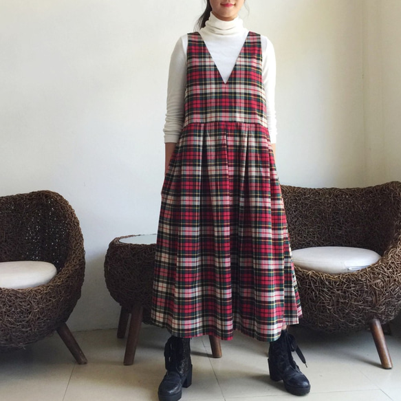暖か素材♪サロペットスカート/ジャンパースカート（リボン紐付き、タータンチェック） 3枚目の画像