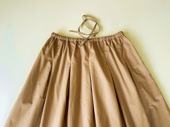 ロングプリーツスカート（ブラウンベージュカラー） 7枚目の画像